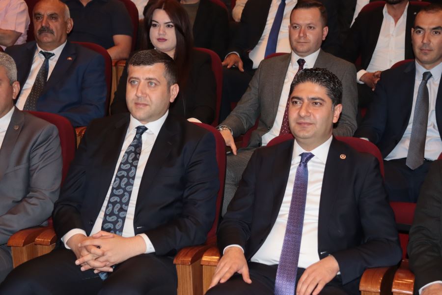 Mhp’li Vekiller Mazbatalarını Aldı Özdemir Ve Ersoy, Yeniden Meclis’te 