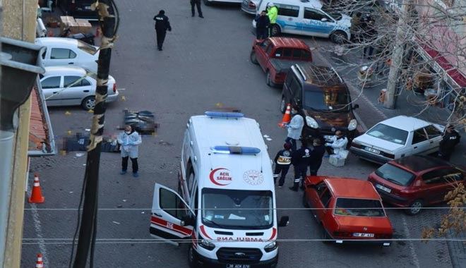 Firari katil kırmızı bülten ile aranıyor