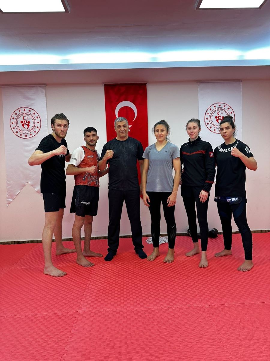 Şampiyonlar erciyes’te kampa girdi