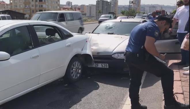 7 araç birbirine girdi: 1 yaralı