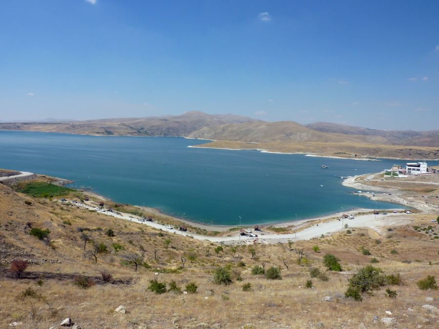 Baraja düşen otomobilde 1 kişi hayatını kaybetti