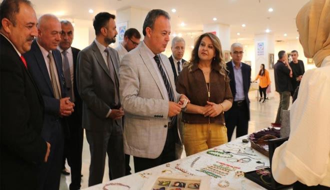 Melmek yılsonu sergisi açıldı