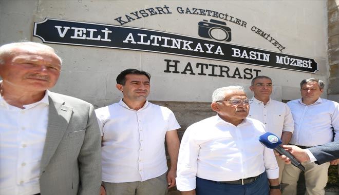 Büyükkılıç basın tarihine ışık tutacak müzeyi inceledi