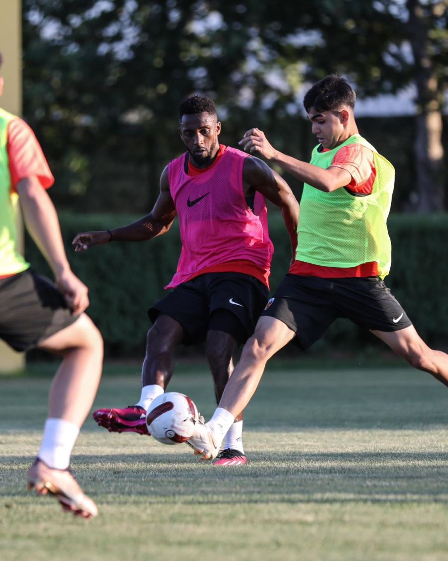 Sezon başlayacak, ‘tahta’dan ses yok 