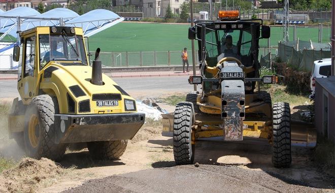 Başakpınar’da 6 sokakta birden çalışma