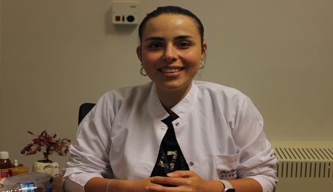 Diyetisyen Uçan: “Günlük en az 2-2.5 litre su için