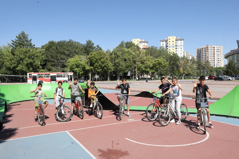 Büyükşehir’den Kayseri’ye ‘bisiklet parkuru’