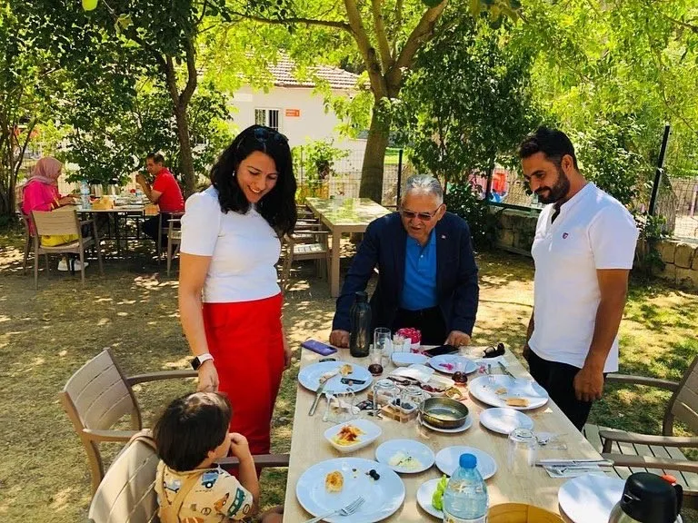 Başkan Büyükkılıç, Koramaz Vadisi’nde vatandaşla buluştu