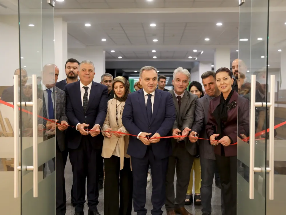 ERÜ’de Son Ustalar Fotoğraf Sergisi düzenlendi