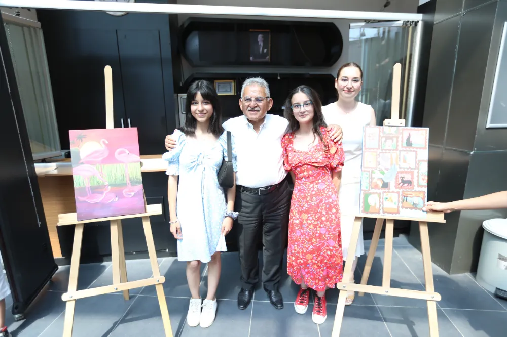 Başkan Büyükkılıç’tan konservatuar’ın coşkulu kapanışına özel türkü