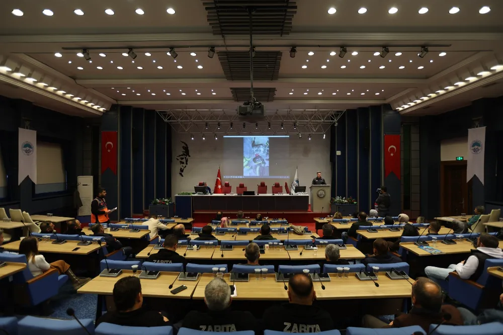 Büyükşehir personeli afete hazır