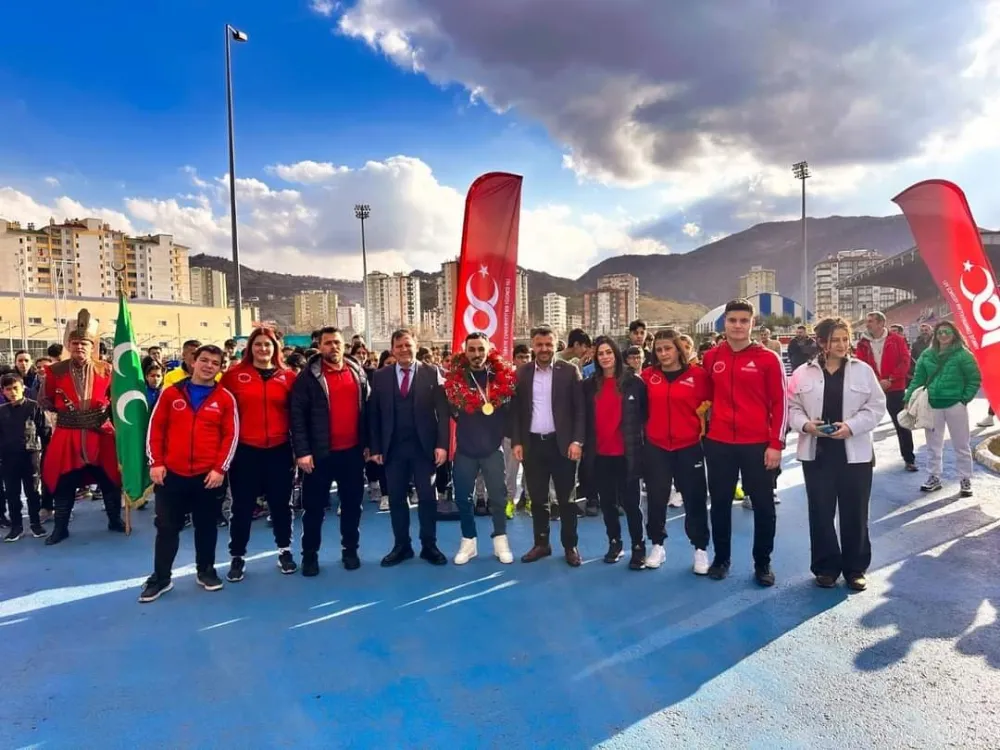 Avrupa Şampiyonuna görkemli karşılama