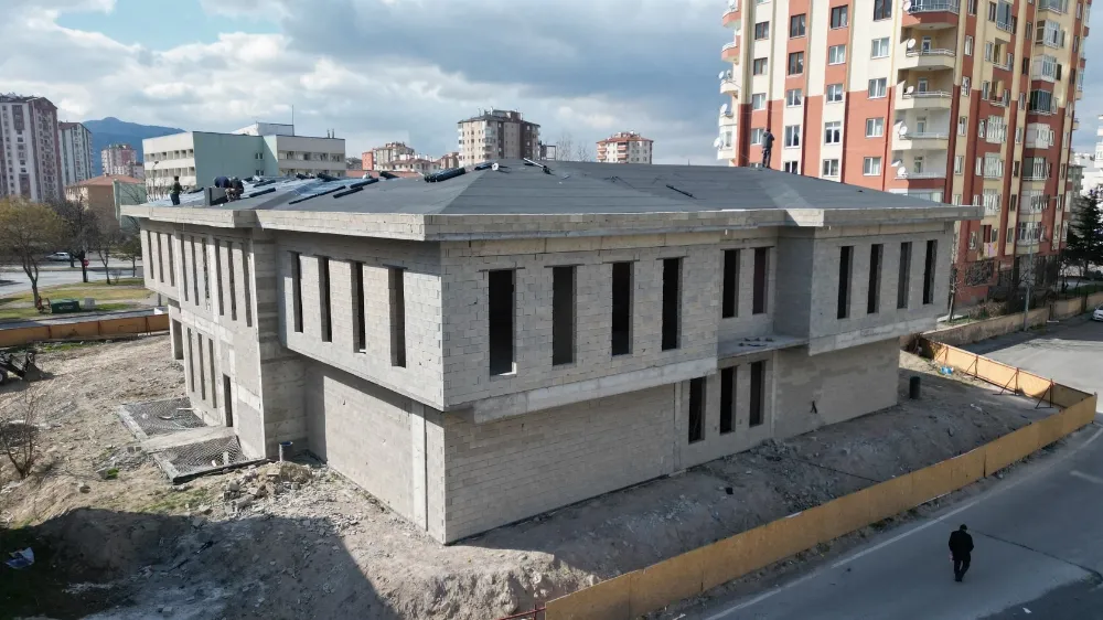 Hem kütüphane, hem kreş, hem MELMEK