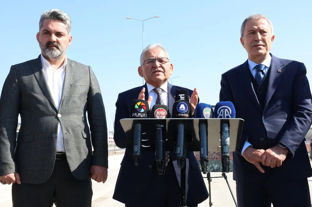 Başkan Büyükkılıç’tan Necmettin Erbakan’a ölüm yıl dönümünde vefa örneği