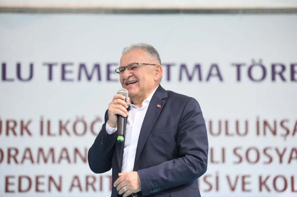 Büyükkılıç, Felahiye’de toplu temel atma törenine katıldı