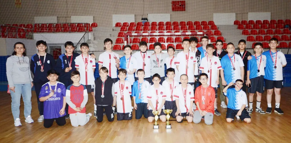 Kulüplü Küçük Erkekler Hentbol Kayseri Birinciliği tamamlandı