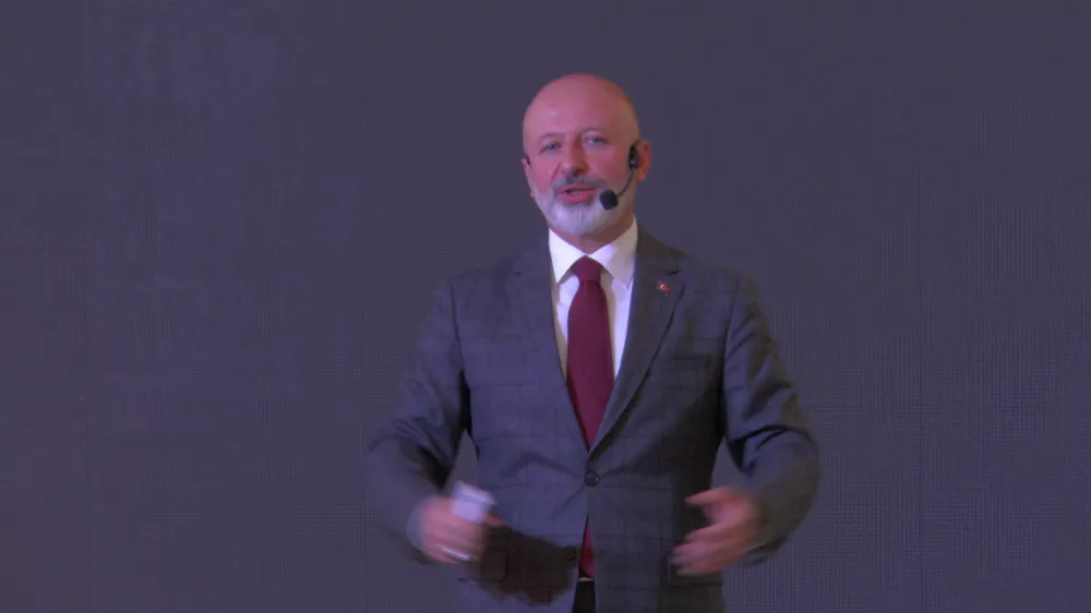 Başkan Çolakbayrakdar: “Şehrin kalbinde yepyeni bir şehir inşa edeceğiz”