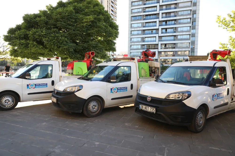  Melikgazi Belediyesi’nden haşereler için ilaçlama 
