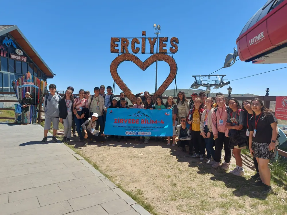 Erciyes A.Ş. 26 ilden öğrencileri zirvede buluşturdu