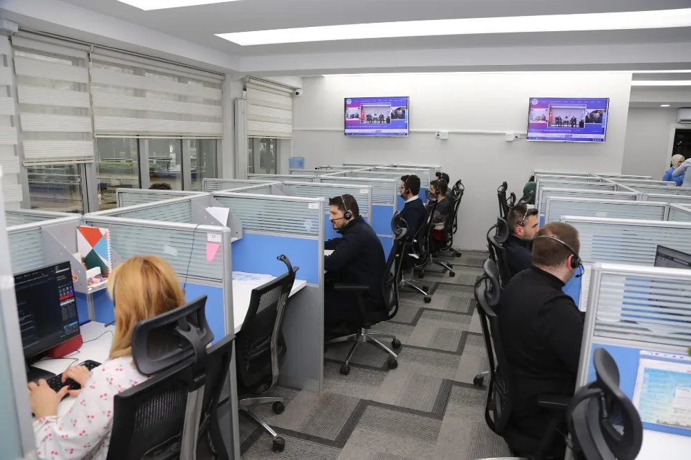 Alo 153 İletişim Merkezi binlerce çağrıya cevap veriyor