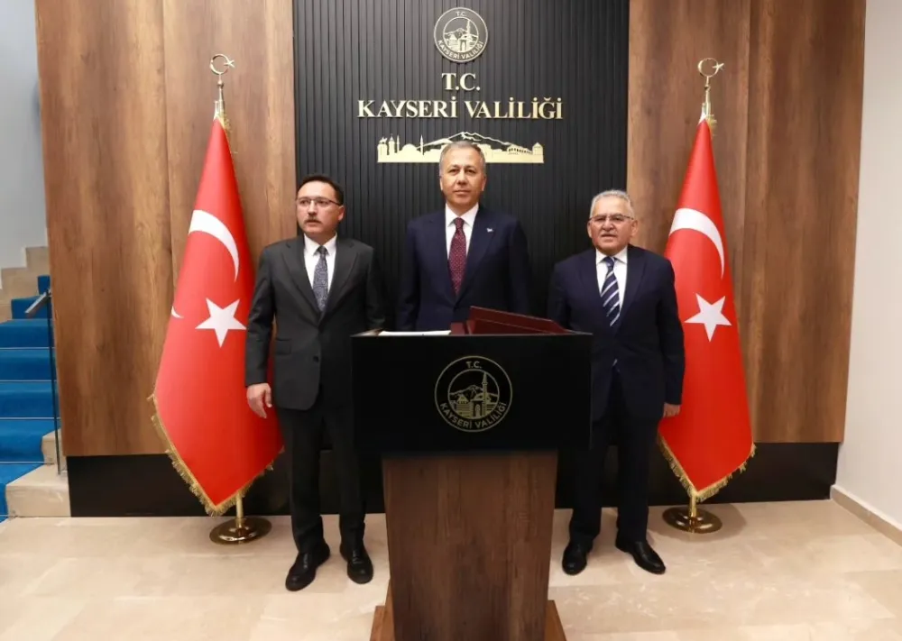 Kayseri gündemden düşmüyor, Yerlikaya kente geldi 