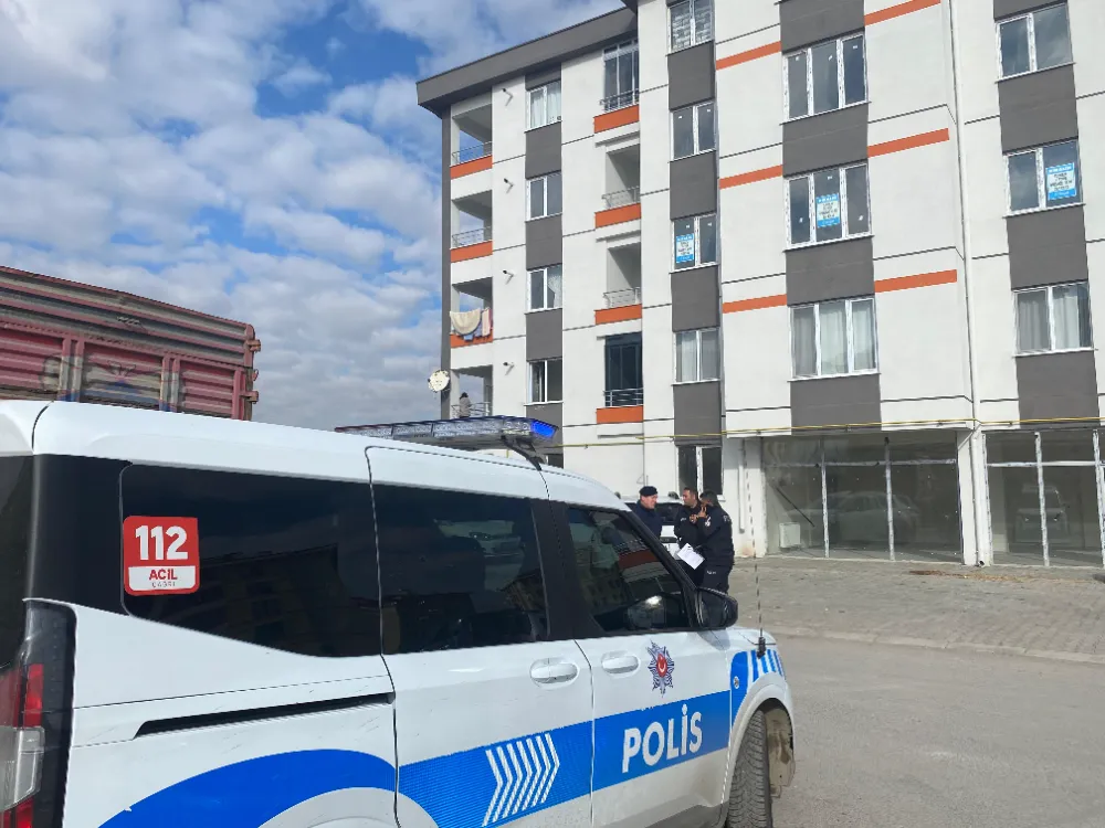 4 katlı binada çıkan yangın söndürüldü