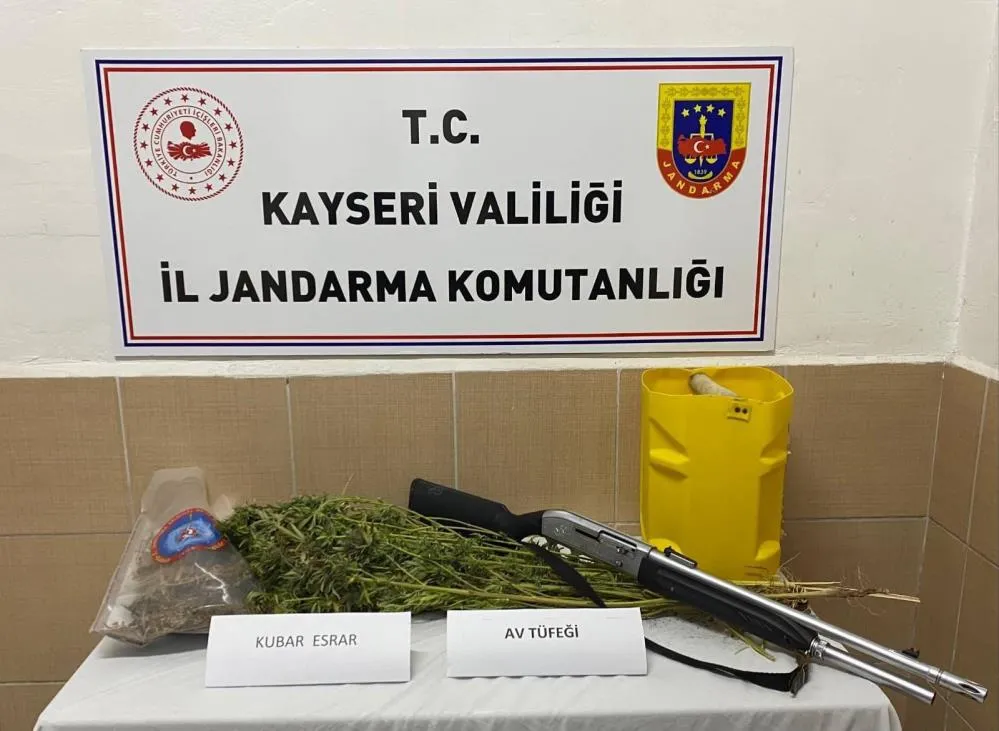 1 kilo 690 gram kubar esrar ele geçirildi!