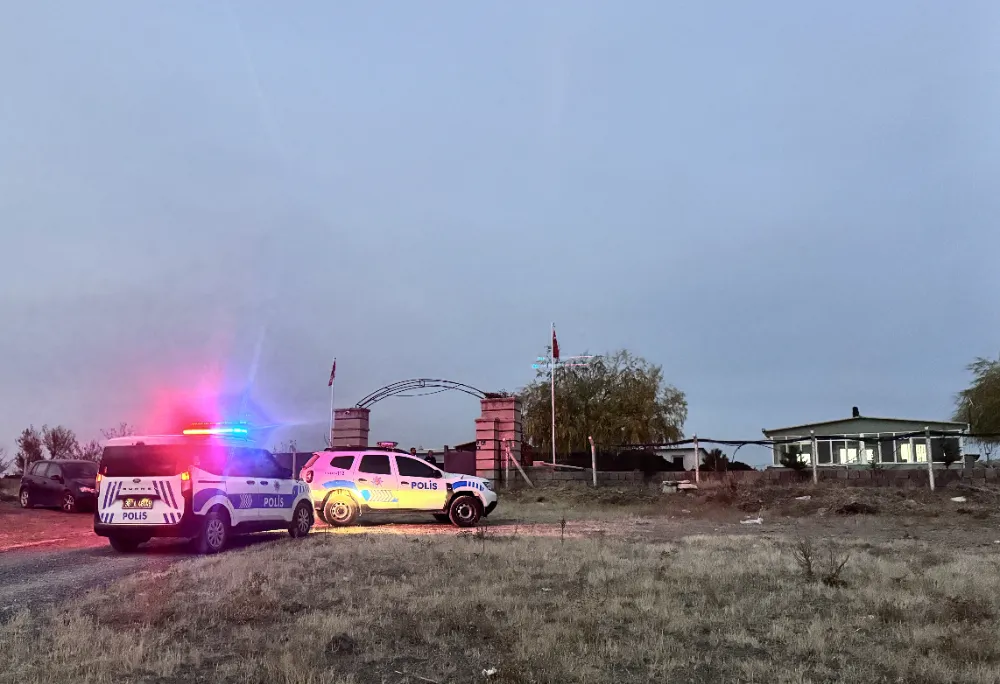 Akrabalar arasında çıkan bıçaklı kavgada 4 kişi yaralandı