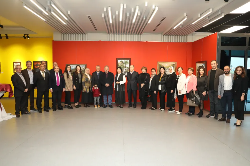  Sergiden elde edilen gelir, meme kanseri tedavisi gören hastalara bağışlandı