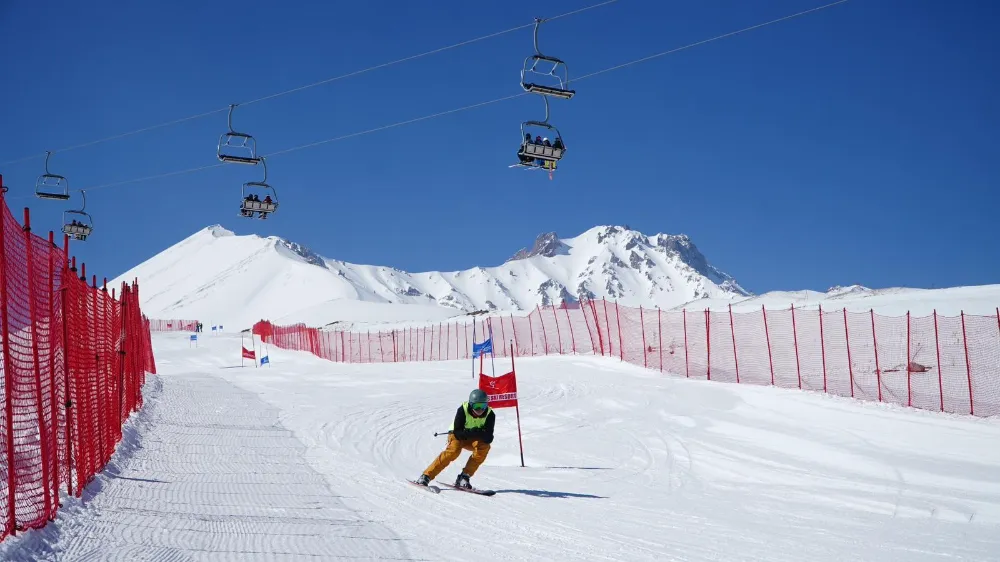 Diplomatik Kayak Yarışı, bu yıl da Erciyes