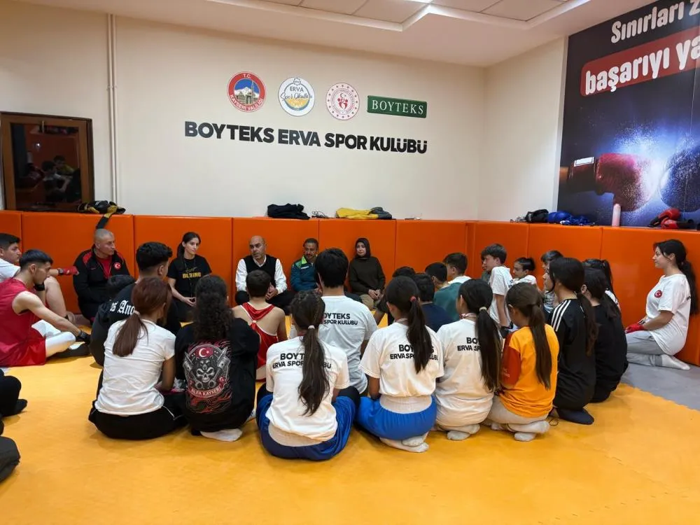 ERVA sporcularına değerler eğitimi