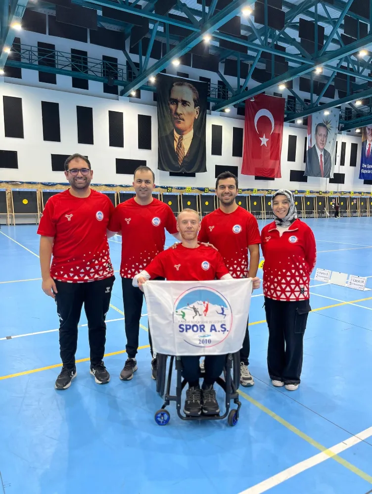 Paralimpik Okçuluk Milli Takımı’na iki sporcu