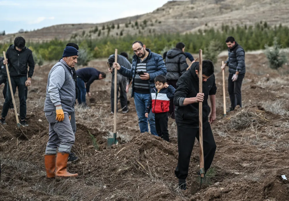 TUSAŞ şehidi Ekici anısına 500 fidan toprakla buluşturuldu