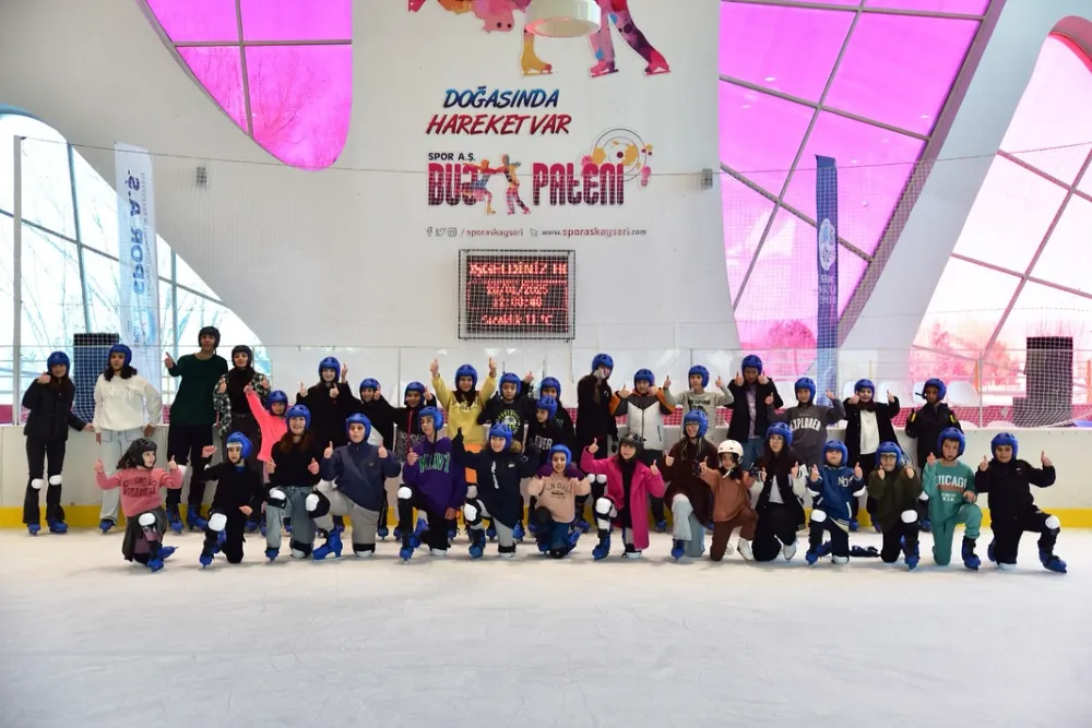 Büyükşehir’den 2 bin 500 öğrenciye karne hediyesi