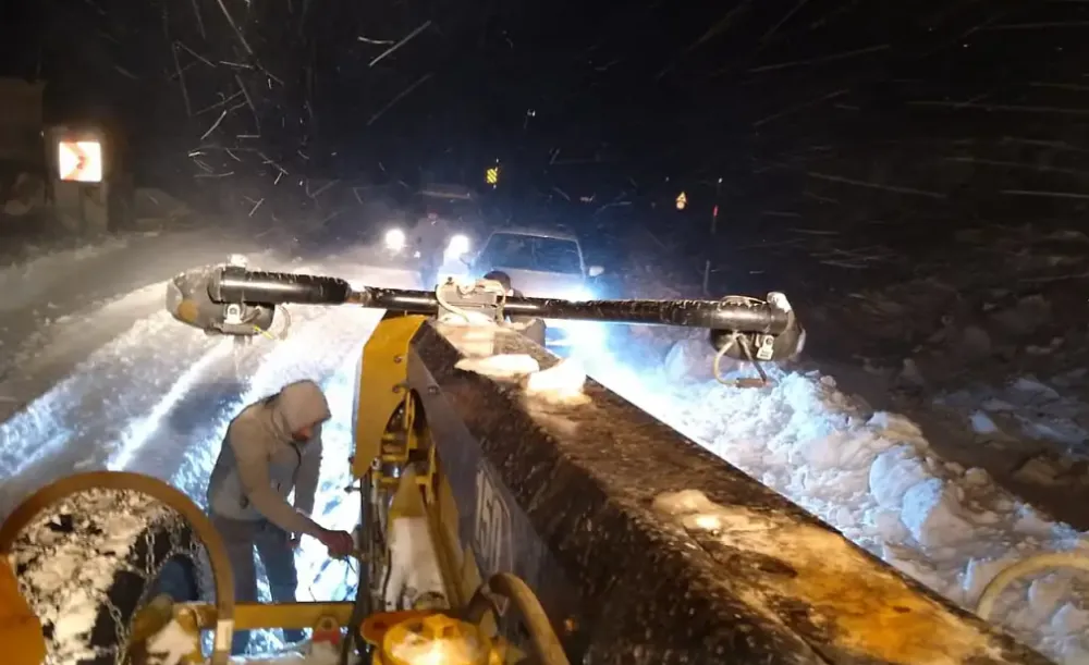 Kar nedeniyle 25 kırsal mahalle ulaşıma kapandı!