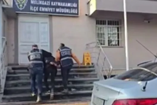 Havaya ateş açan şüpheliler 66 saatlik görüntülerle yakalandı