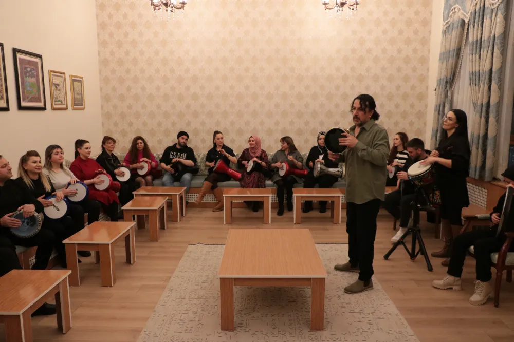 Darbuka, ritim grubu kadınları sosyalleştiriyor
