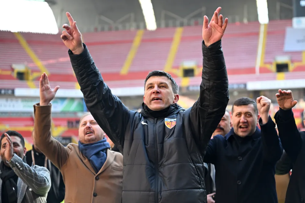 Kayserispor-Göztepe maçının ardından Jakirovic açıklama yaptı