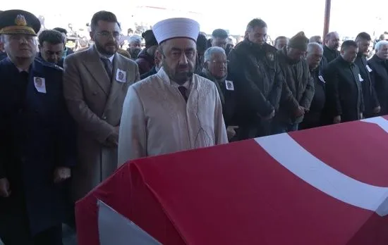 Şehit polis memuru İbrahim Birol toprağa verildi
