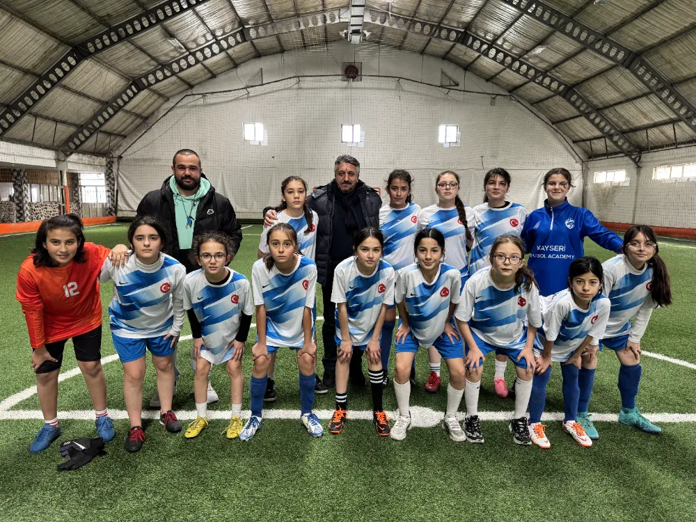 Namağlup şampiyon kızların hayali, milli takım forması