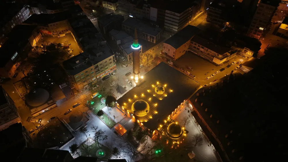 Belediye ekipleri, Camii Kebir