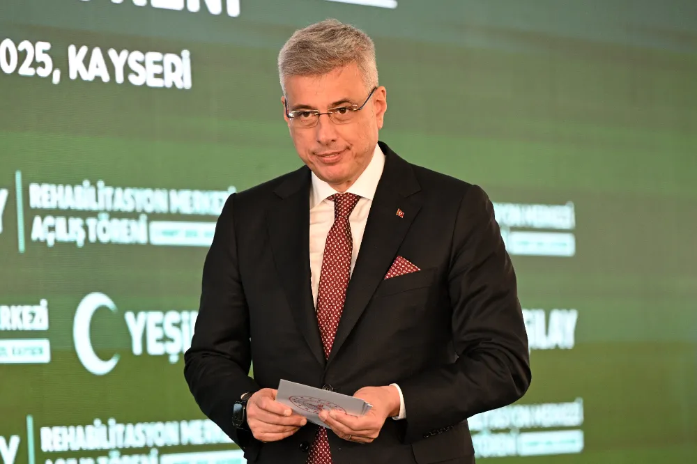 Bakan Memişoğlu, Yeşilay Rehabilitasyon Merkezi Açılış Töreni’ne katıldı