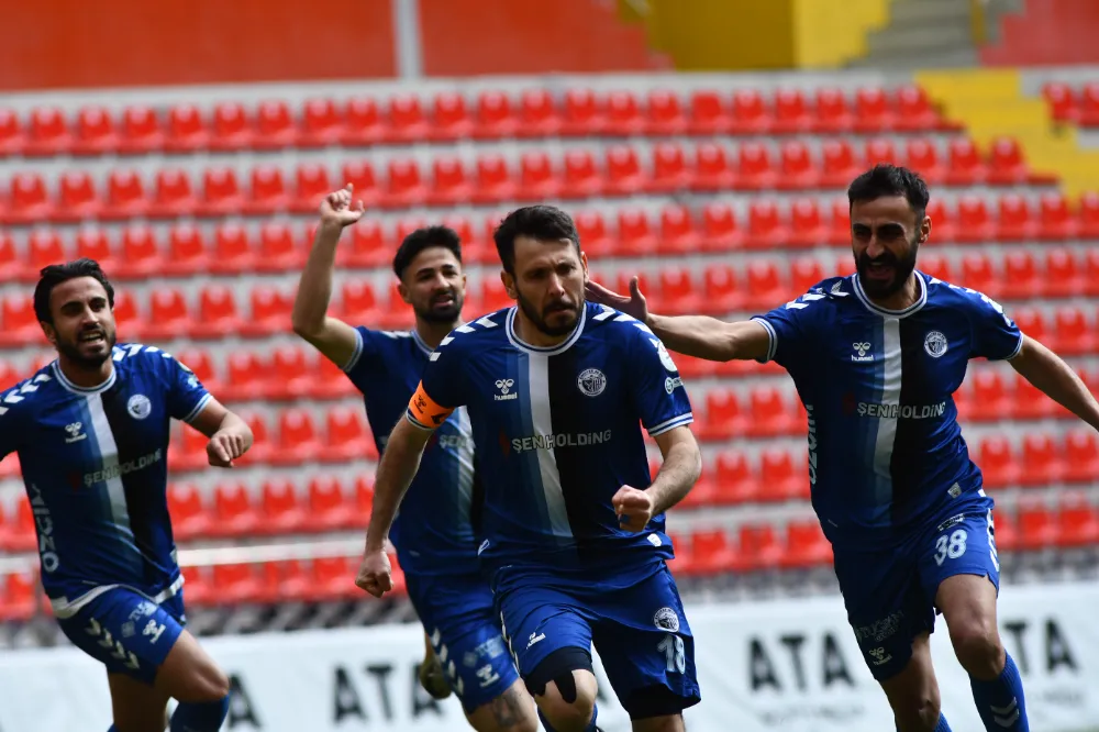 Erciyes 38 FK, İzmir