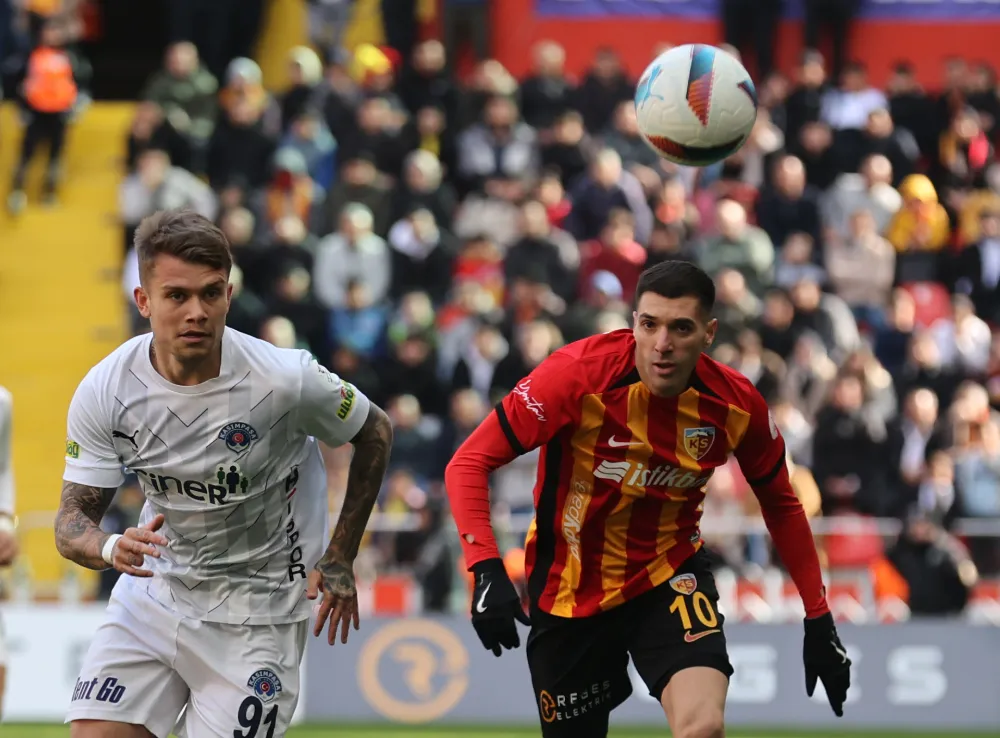 Kayseri’de nefesler tutuldu, ilk yarı golsüz geçti!