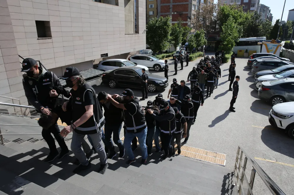 FETÖ operasyonunda 23 şüpheli yakalandı