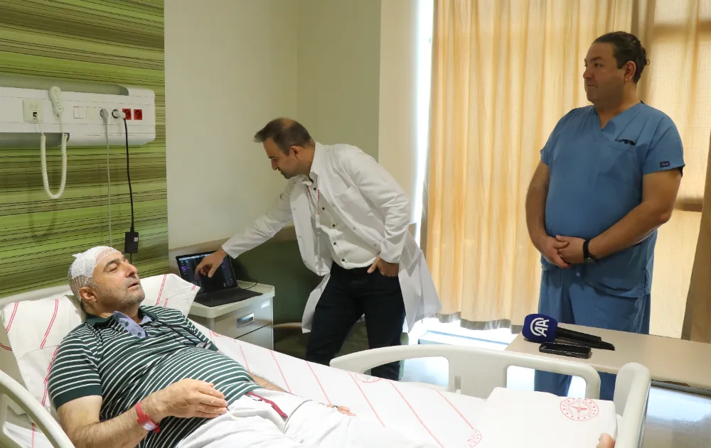 Parkinson hastasına beyin pili umut oldu