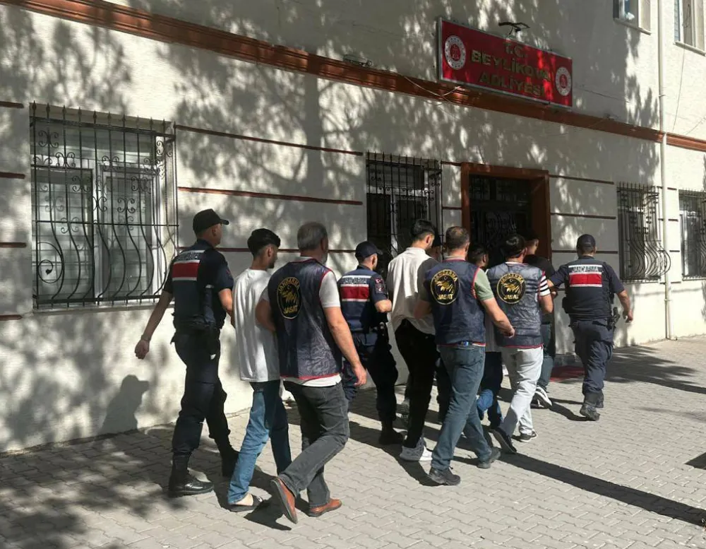 Dolandırıcılık iddiasıyla 4 zanlı tutuklandı