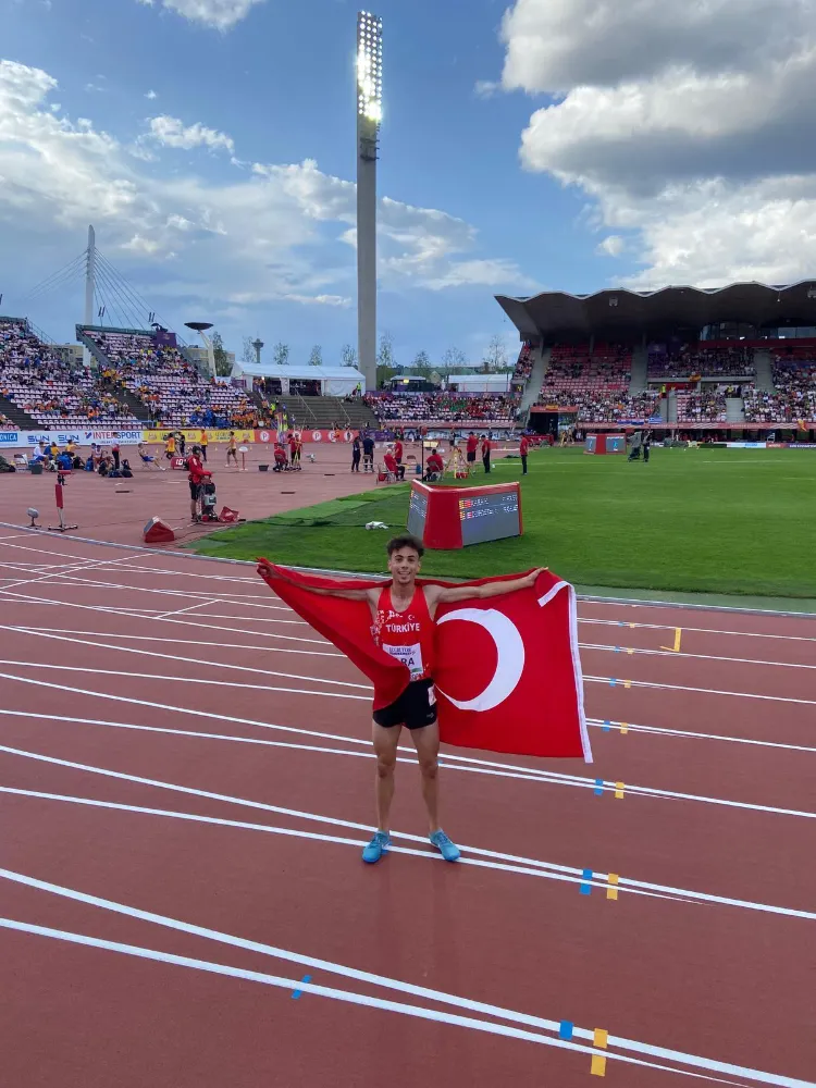 Erciyes Üniversitesi öğrencisi atlet Avrupa şampiyonu oldu