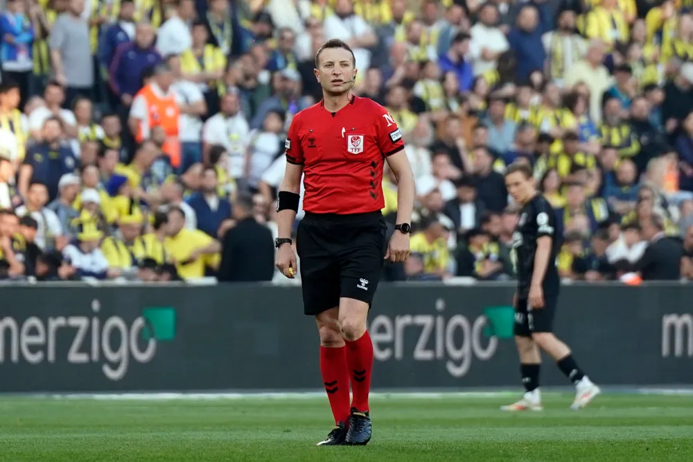  Kocaelispor - Kayserispor maçının hakemi belli oldu!