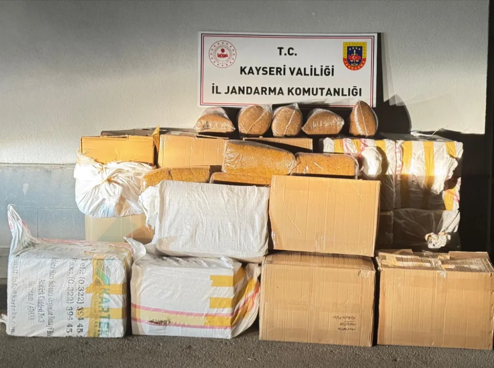 Yolcu otobüsünde 750 kilogram kaçak tütün ele geçirildi